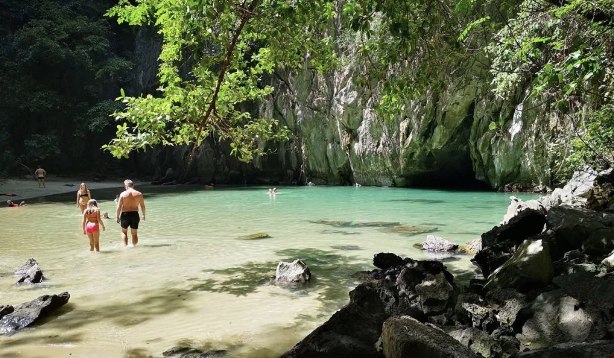 Tour of the 4 islands and the Emerald Cave